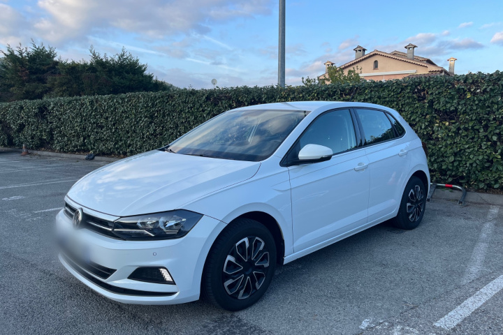 VOLKSWAGEN  Polo Vi 1.0